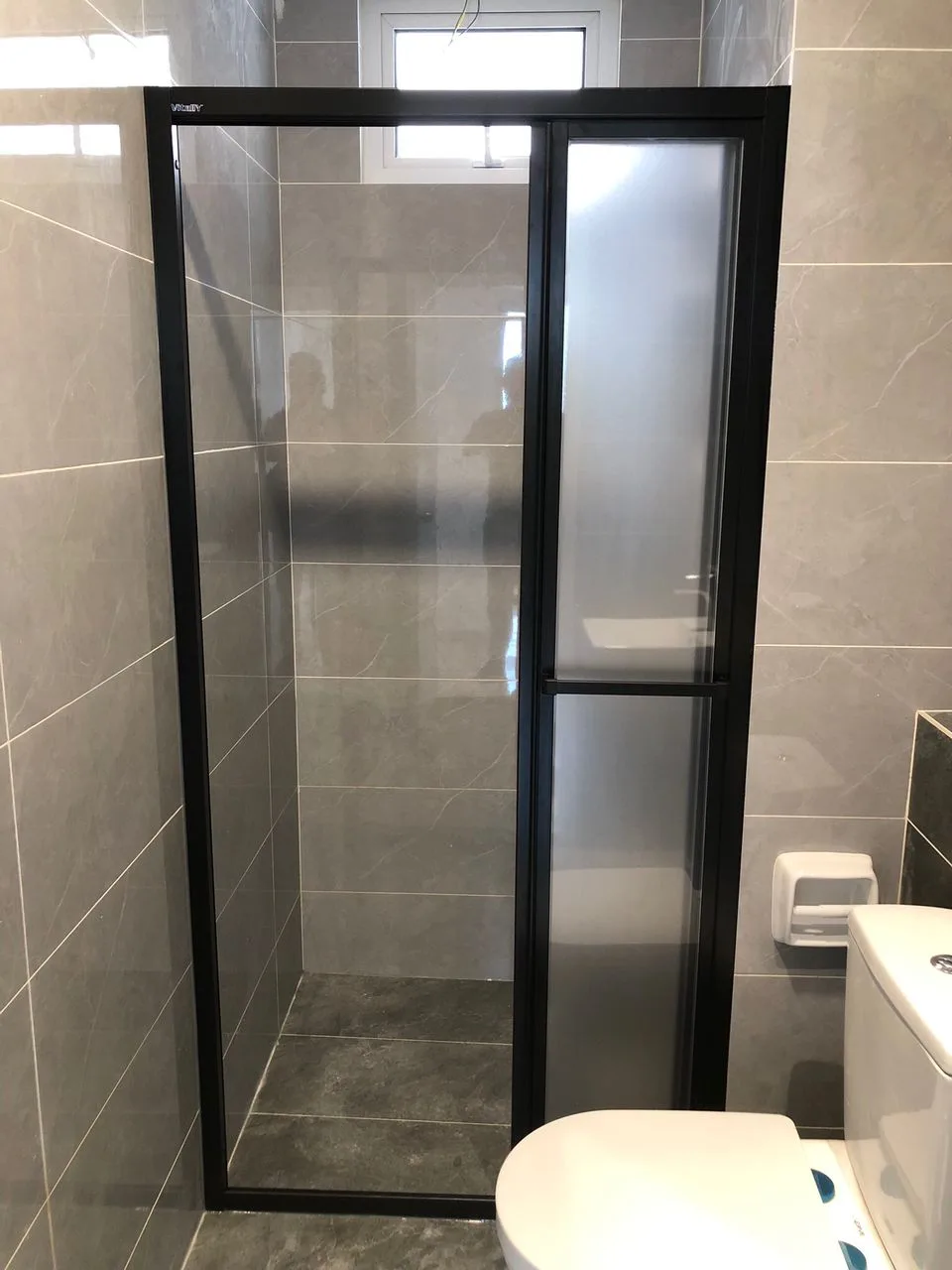 Shower Screen