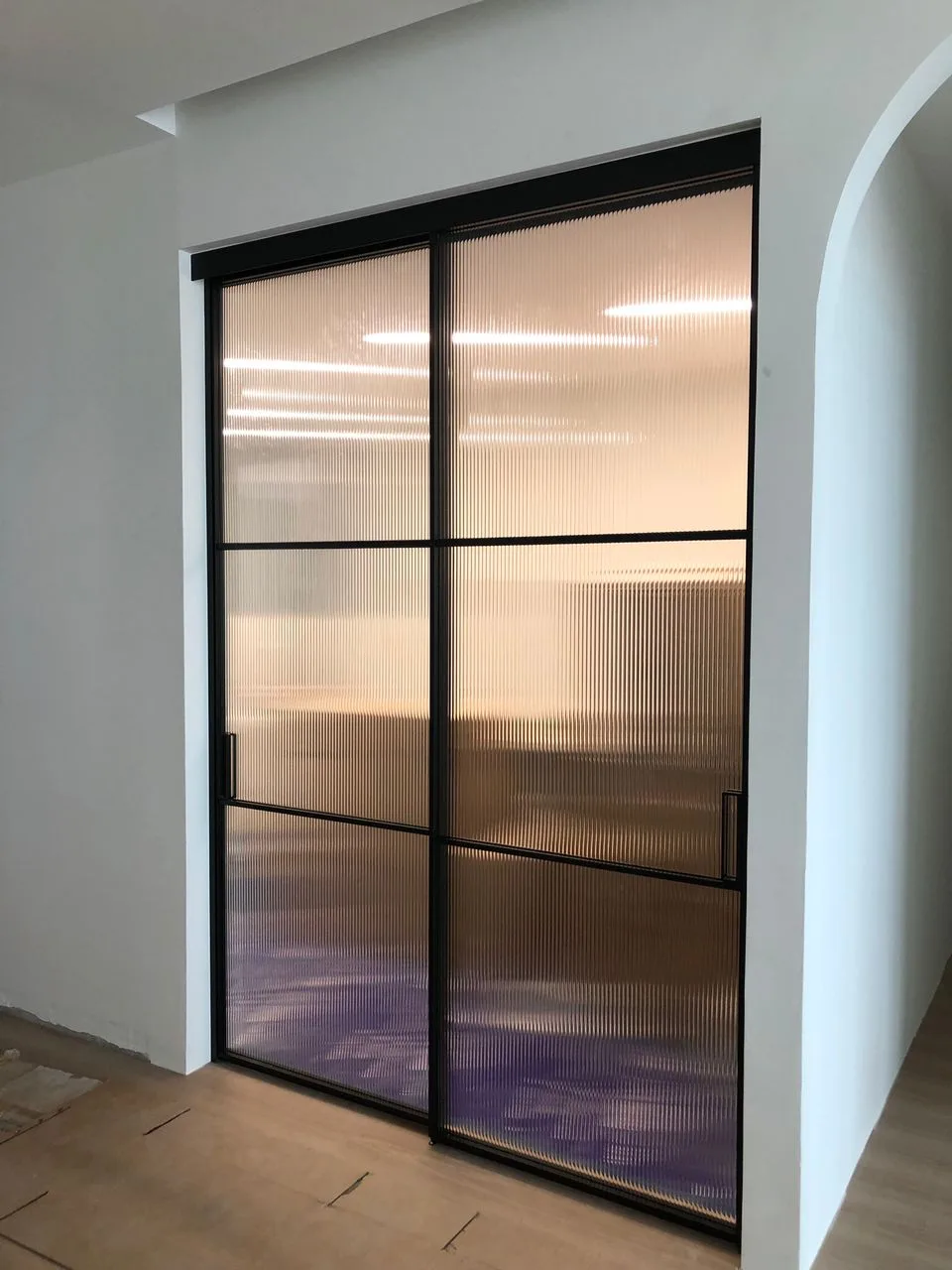 Sliding Door