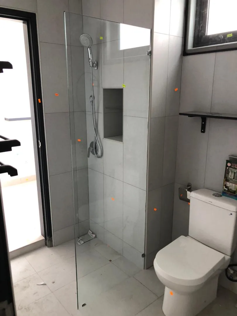 Shower Screen